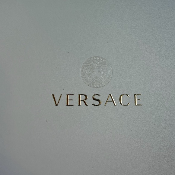 New In Box ✨ VERSACE Pink / Gold Medusa Silk Scarf Twilly - Picture 16 of 16